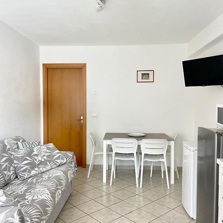 Villa Paradiso リニャーノ・サッビアドーロ エクステリア 写真